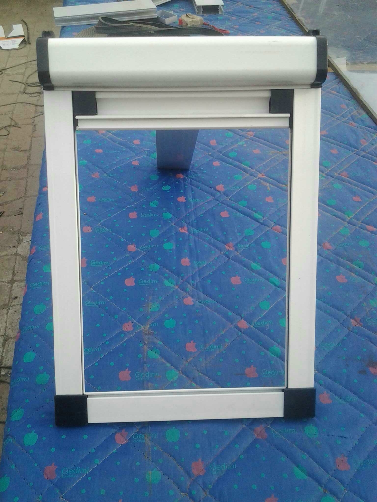 北京市【佳居】低價(jià)供應(yīng)3016隱形紗窗 優(yōu)質(zhì)60cm*120cm規(guī)格，壁厚0.7mm，保障耐用